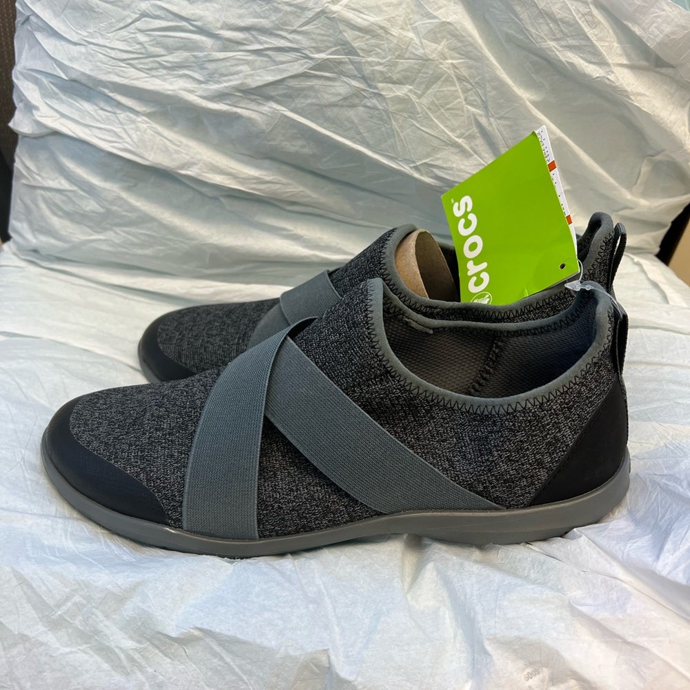 Crocs Swiftwater Cross-Strap sneaker grey and black